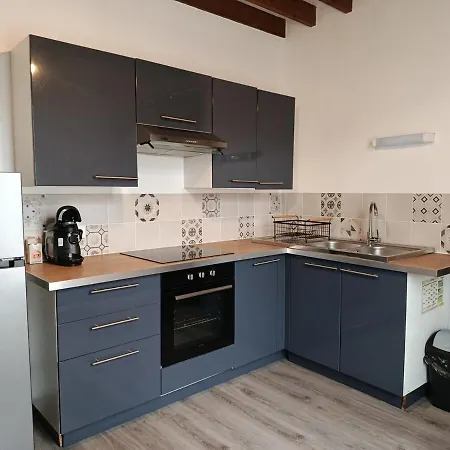 Le Trefle Dore T2, Wifi, Private Parking Space, Fetes Interdites Apartment Clermont (Oise)